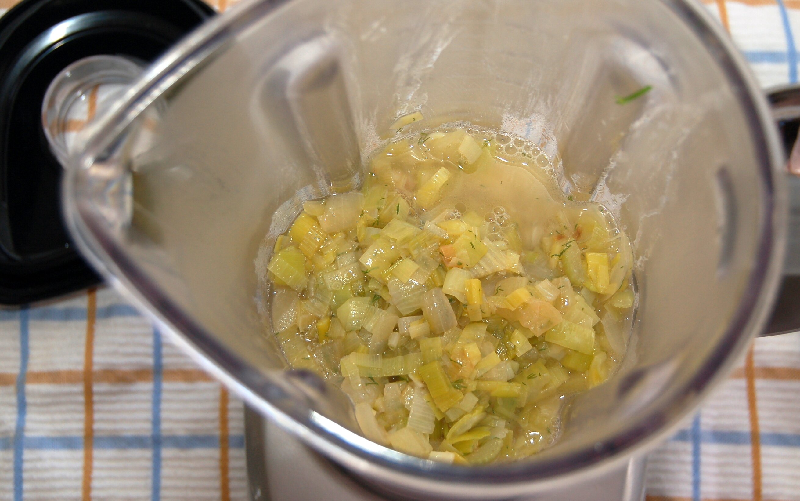 Easy Potato, Leek and Ham Soup