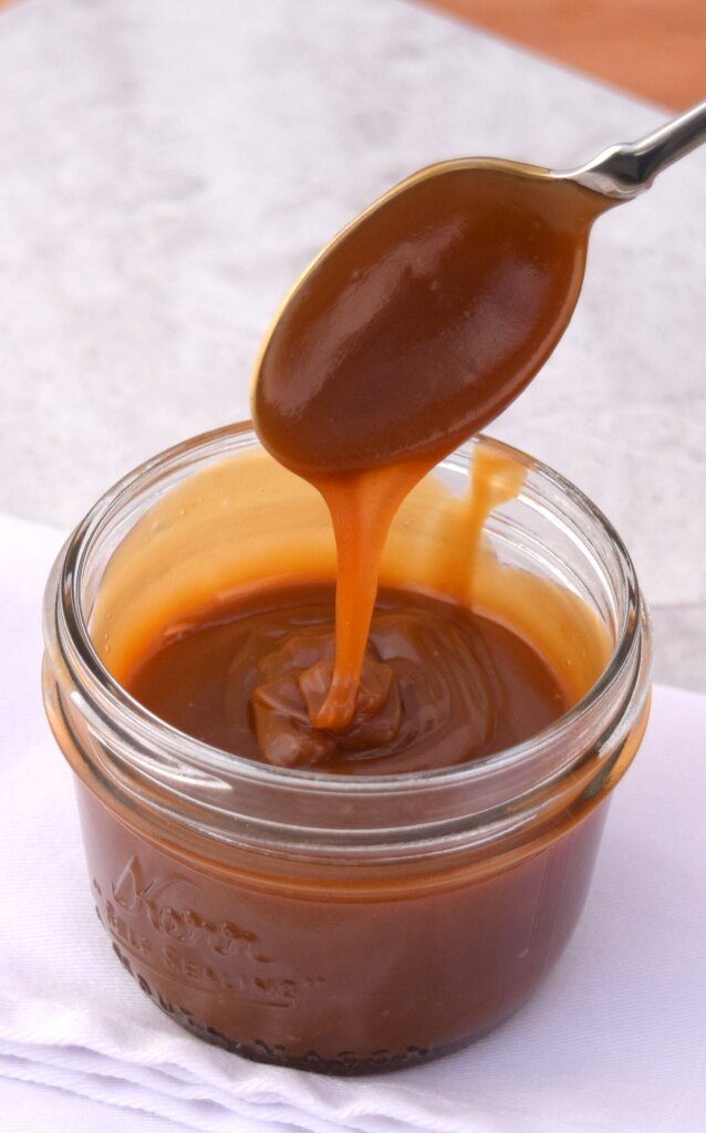 Easy Caramel Sauce Step by Step Instructions. Easy on the Cook
