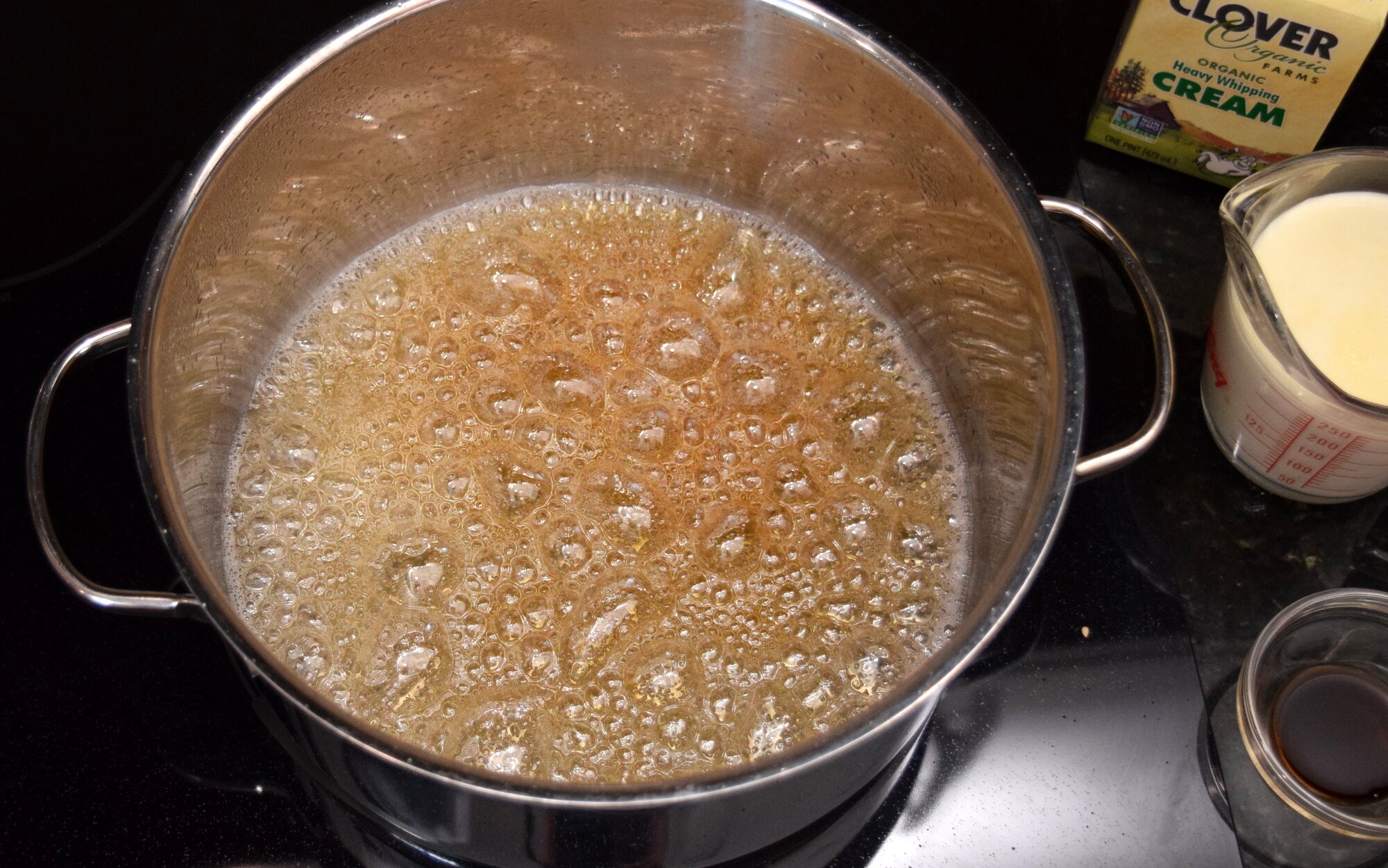 Easy Caramel Sauce – Step by Step Instructions.