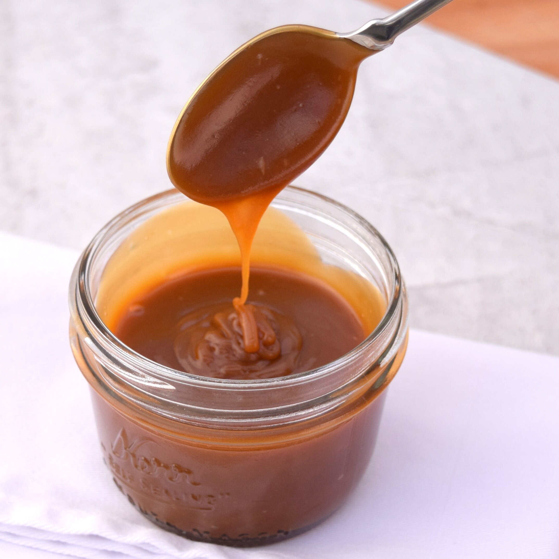 Easy Caramel Sauce – Step by Step Instructions.