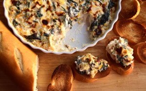 Super Easy Spinach and Artichoke Dip