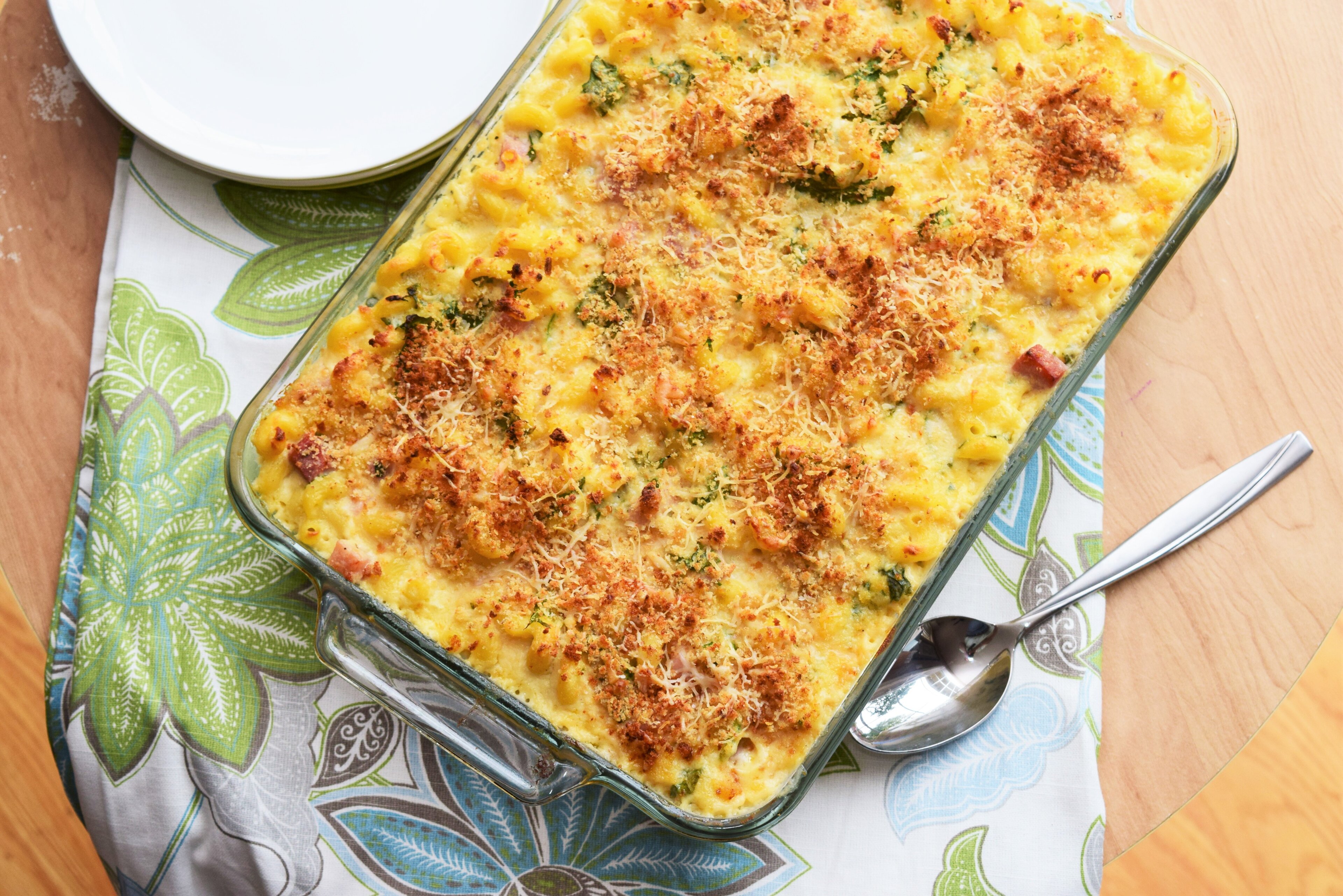 Mac and Cheese with Creamy Cauliflower Sauce and Ham