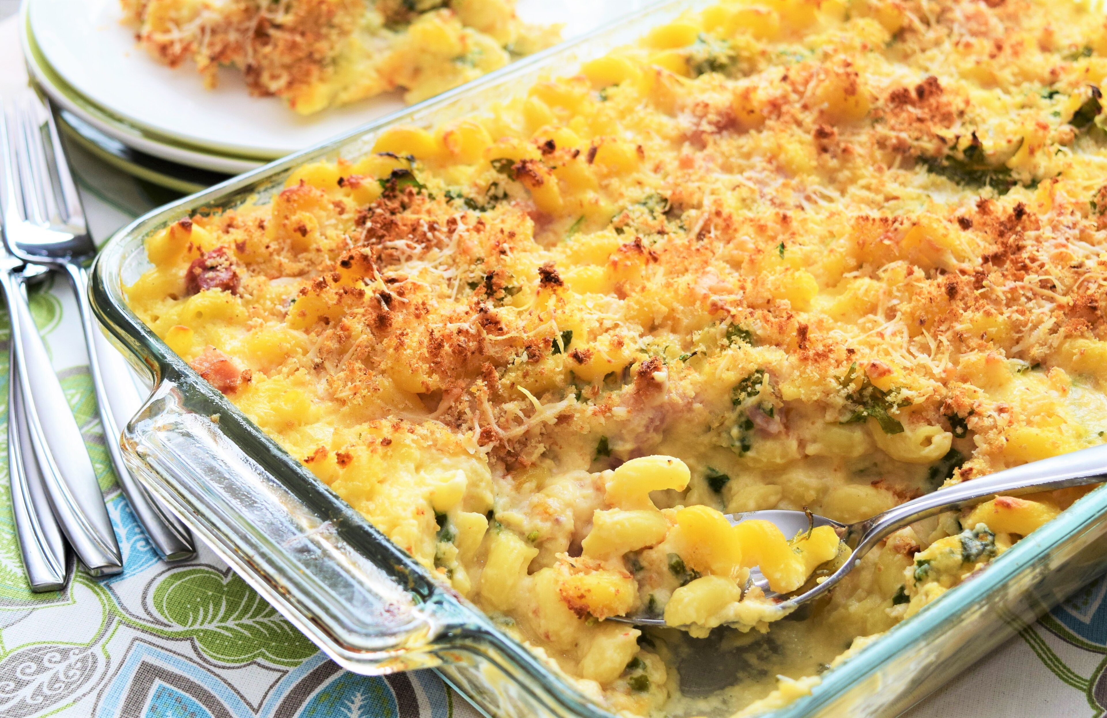 Mac and Cheese with Creamy Cauliflower Sauce and Ham