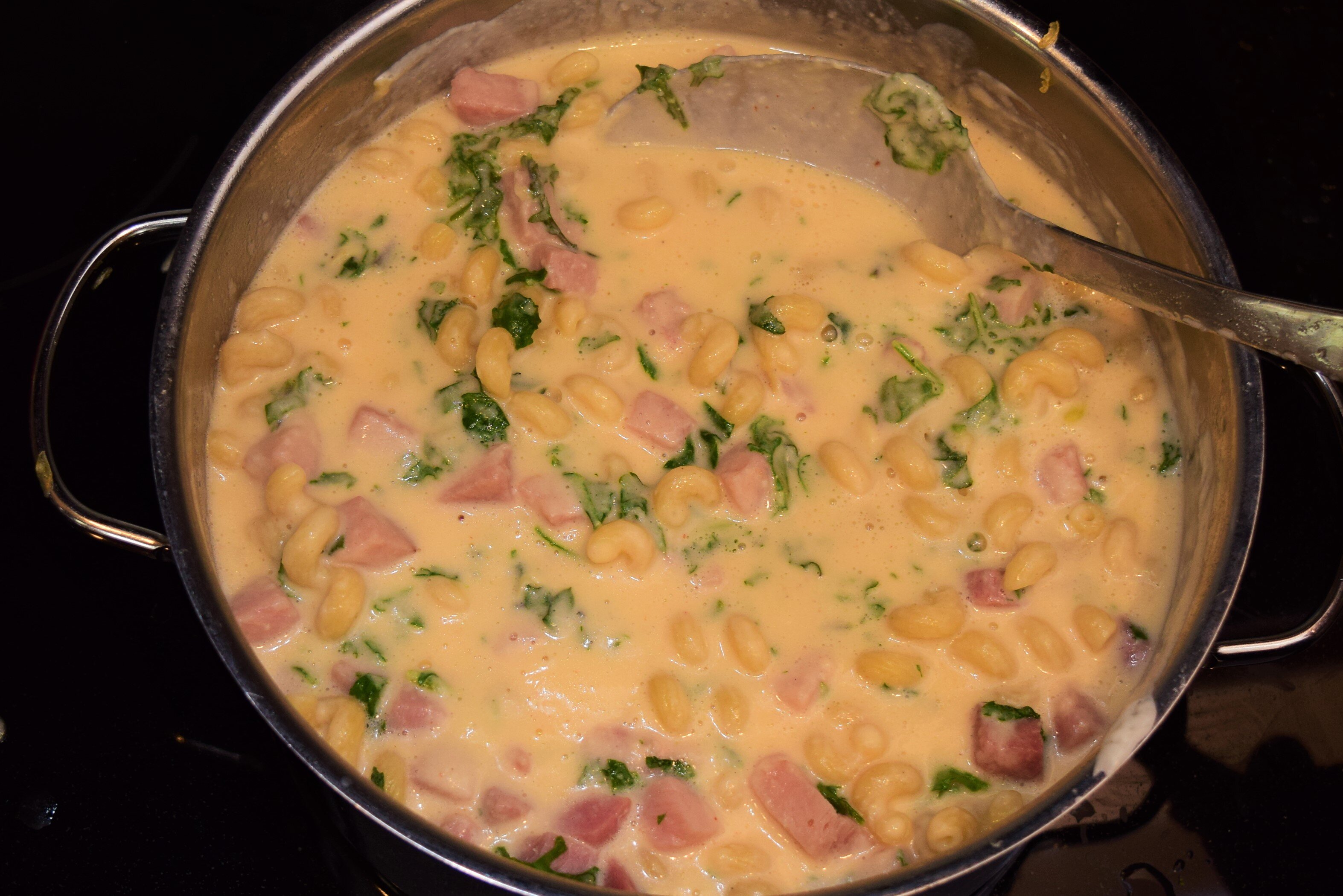 Mac and Cheese with Creamy Cauliflower Sauce and Ham